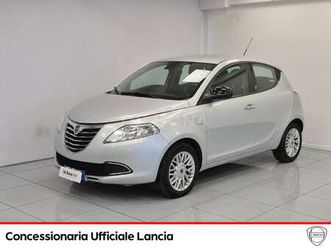 LANCIA YPSILON 1-2-8v-silver-c-clima-69cv