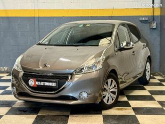 peugeot 208 allure / radar de recul / 82ch din / bluetooth