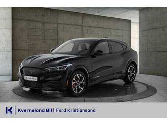 standard range awd/ ad.cruise/ ryggekamera/ isofix