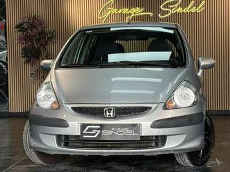 1.4i *boîte auto*climatisation*garantie 1 an*