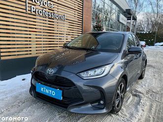 toyota yaris hybrid 1.5 style