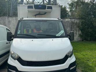 iveco frigorifique avec hayon