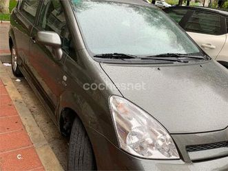 toyota corolla verso 2.0 d4d sol