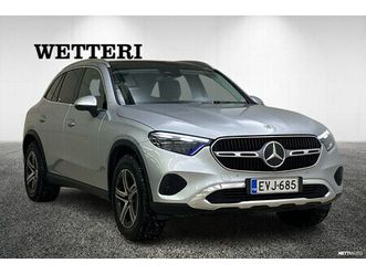 300 de 4matic a premium / 1.om- suomi-auto / tehdastakuu / distronic / keyless / digital light / koukku / panoraamakatto