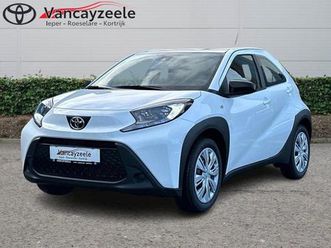 toyota aygo x play cam dab applecarplay androidauto