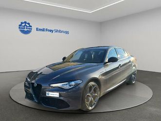 alfa romeo giulia 2.0 q4 veloce: réserver un essai sur route !