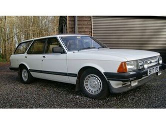 1985 ford granada blanc automatique, 3 vitesses conduite...