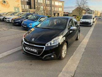 208 1.2i **12m garantie**carnet complet**