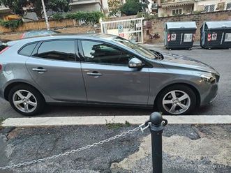 volvo v40 d2 2017