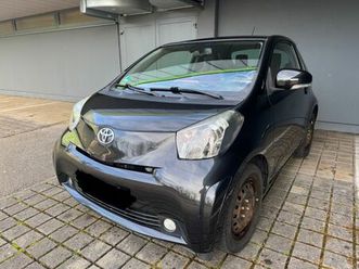 toyota iq iq +