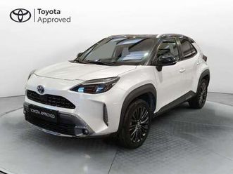 yaris cross 1.5 hybrid 5p. e-cvt adventure
