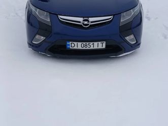 opel ampera 2013