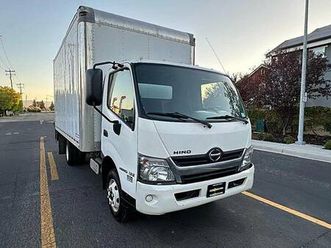 2017 hino 155 155