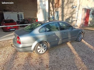 volkswagen passat b5.5 tdi 130cv. comfort line bonne voiture. 2005 clim régulateur, bluetooth. radar de recul crochet d'attelage ct ok