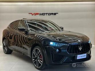 maserati levante 3.8 v8 trofeo 580cv awd rosso car