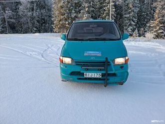 pitkä 4-veto hiace