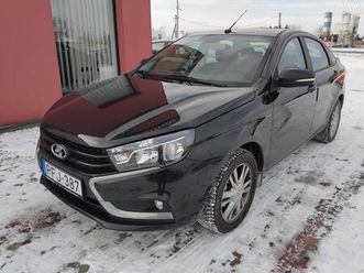 lada vesta 1.6 lux kitünő állapot 68000km