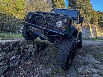 land rover defender td5 preparato