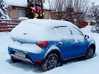 dacia sandero 0.9 tce stepway arctic karácsonyf...