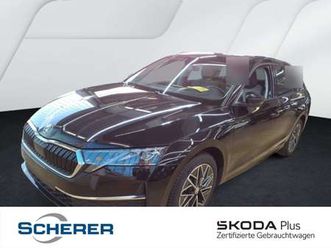 combi 2.0 tdi dsg selection acc+hud+360°