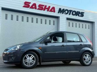 ② ford fiesta 1.3 benzine | airco | 42.000 km | 12mgarantie — ford — 2ememain