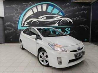 2-toyota-prius-hybride-toyota-2ememain