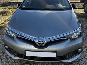 toyota auris 1.8 hsd junho/16