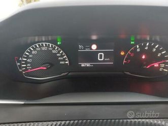 peugeot 208 75 active