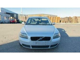 ② la volvo s40 2.0d dpf kinetic est approuvée pour la vente — volvo — 2ememain
