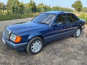 mercedes-benz w124 e230 voiture classique 1989