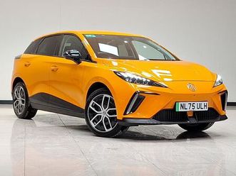 2025 mg mg4 e trophy ev (203ps) long