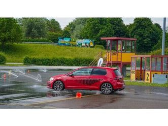 vw golf 7 gti performance 245ps