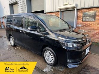 2015 toyota voxy 1.8 hybrid