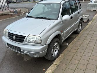 suzuki grand vitara 2.0