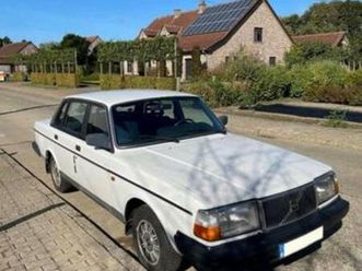 ② volvo 240 op lpg — oldtimers & ancêtres — 2ememain