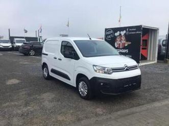 ② citroen berlingo 100pk 11/2023 29000km 3plaatsen verkocht — camionnettes & utilitaires — 2ememain