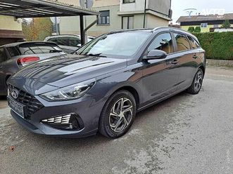 hyundai i30 wagon 1.6 crdi 116 premium. kamera. navigacija