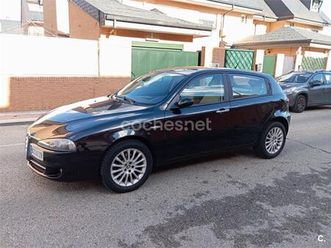 alfa romeo 147 1.6 ts distinctive