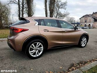 infiniti q30 1.6t premium