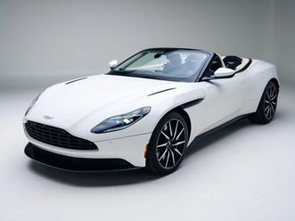 2020 aston martin db11 volante