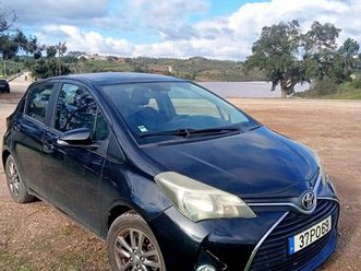 toyota yaris 5 lugares fevereiro/15