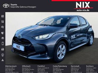 toyota yaris 1.5 hybrid style led klima kamera bt