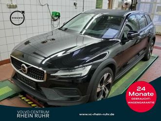 volvo v60 cross country b4 awd plus pano+ahk+lm18