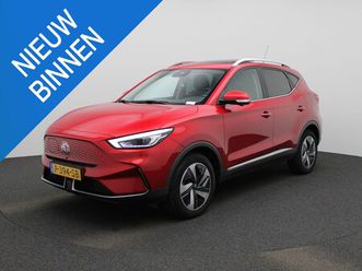 mg zs - ev ev standard range luxury 50 kwh | leder | panoramadak | navi | 360 camera | apple carpl