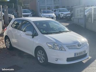 toyota auris 90 d-4d millenium gps