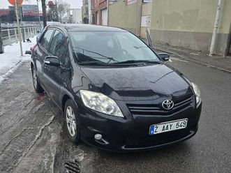 auris-1-4-d-4d-eco-executive-dpf