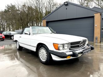 mercedes-benz sl 560 v8