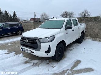 toyota hilux 2.4 d-4d double cab dlx 4x4