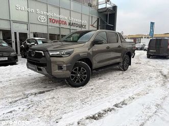 toyota hilux 2.8 d-4d double cab invincible sport 4x4