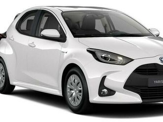 toyota yaris hybrid 1.5 style